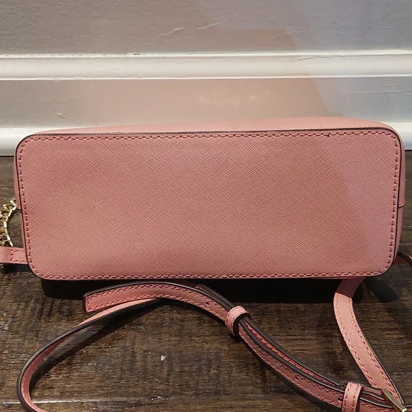 ❣️💫MARK DOWN💫❣️Michael Kors pink bag - Picture 6 of 12